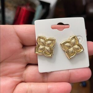 Gold Flower Earrings